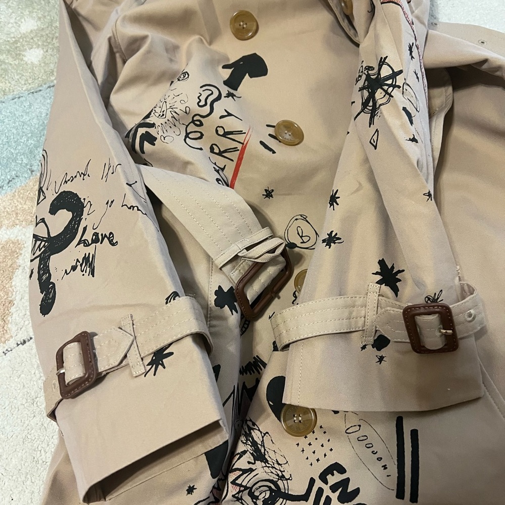 Burberry kris wu graffiti coat doodle art usa 2 fit small/medium - Picture 12 of 13